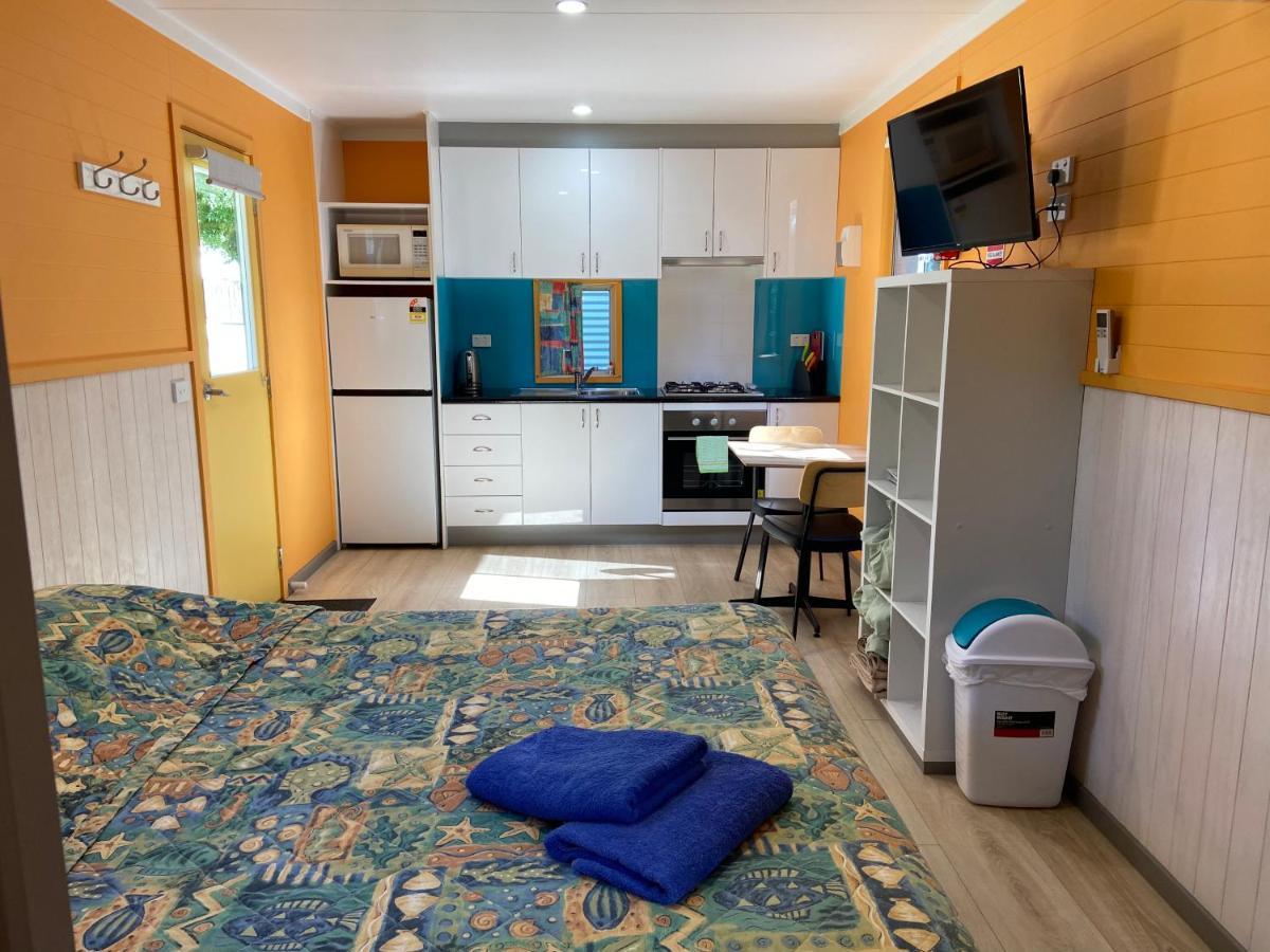 מאלאקוטה Beachcomber Caravan Park מראה חיצוני תמונה