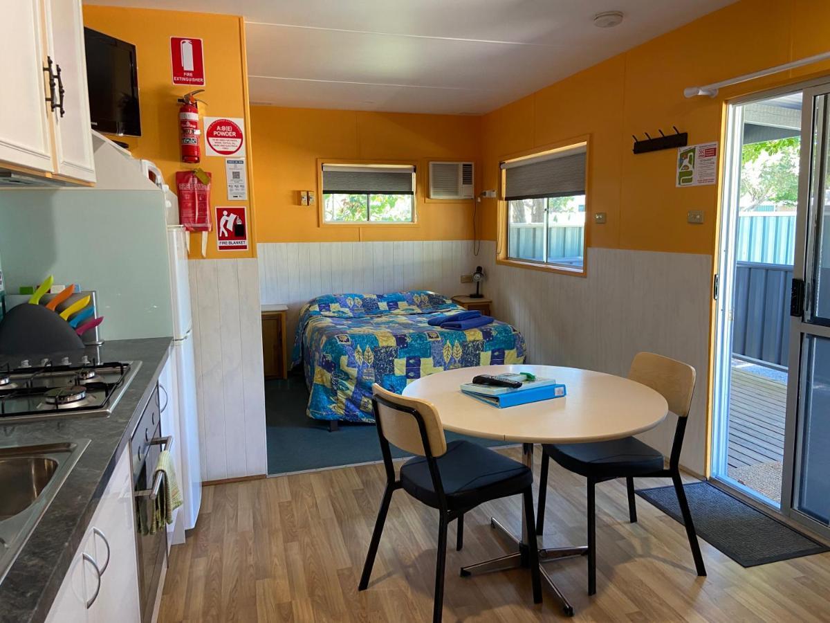 מאלאקוטה Beachcomber Caravan Park מראה חיצוני תמונה
